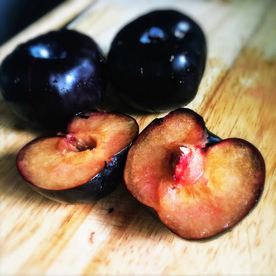 Macerating, Fruit, macerated fruit, recipe, plums