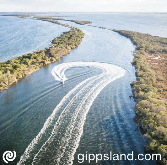 Explore the world's second-largest silt jetties, 8 km land tracks into Lake King, formed by Mitchell River's flowing waters over aeons