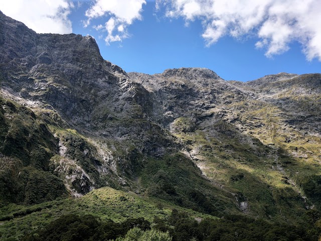 Milford Track Helipad viewpoint