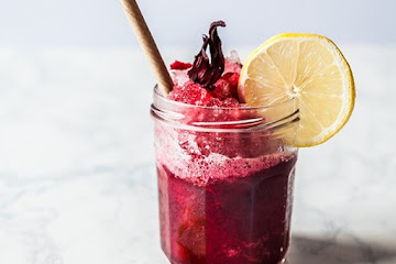 Strawberry Mango Fizz Smoothie
