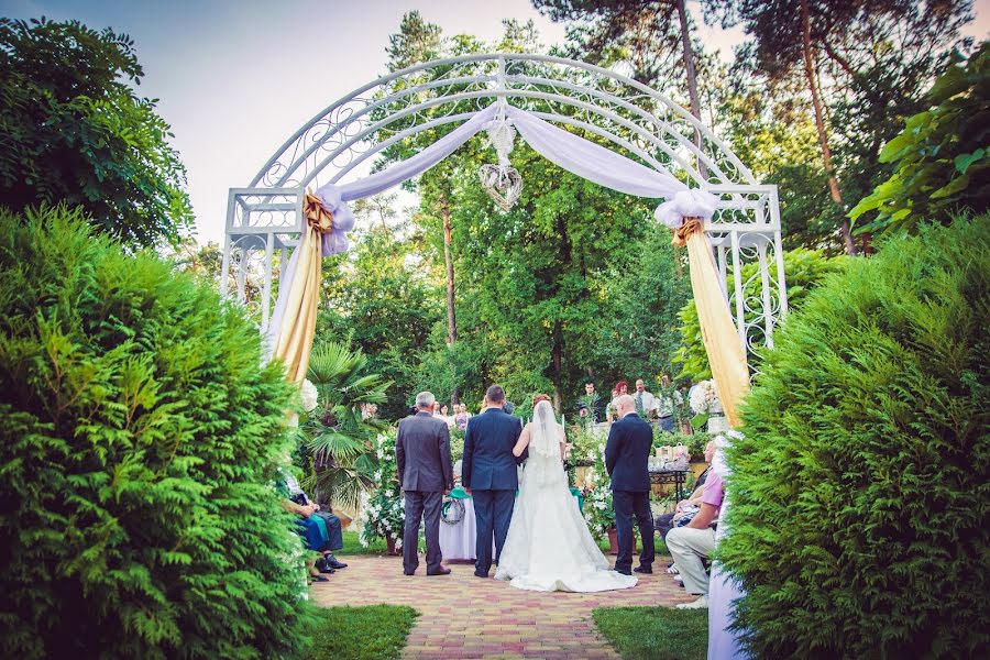 Fotografo di matrimoni Ákos Jurás (jurasakos). Foto del 15 giugno 2016