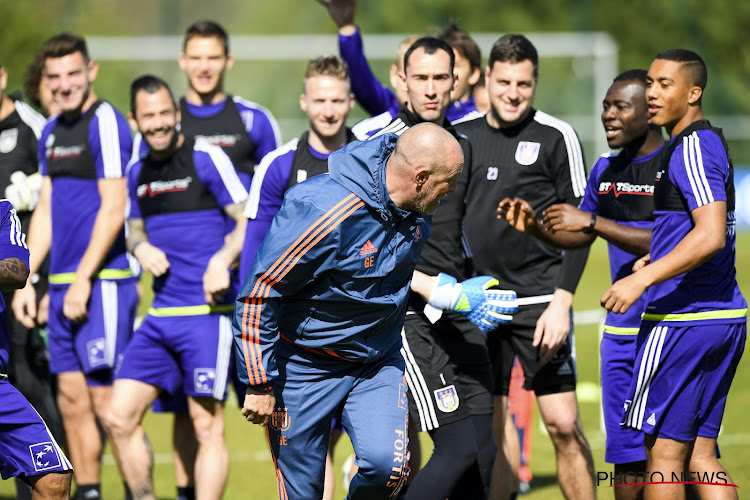 La polémique de trop : cet ancien entraîneur d'Anderlecht donne sa démission