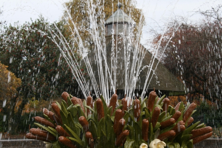 DIETRO LA FONTANA di drex