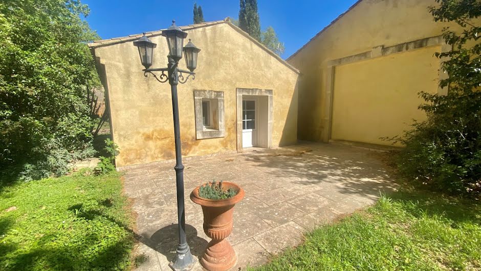 Location  appartement 1 pièce 30 m² à Raphèle-lès-Arles (13280), 600 €