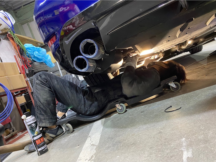 GS FのTOM’S・バレルマフラー・取付はDIYでやります・中々良い音になりましたに関するカスタム事例の投稿画像2枚目