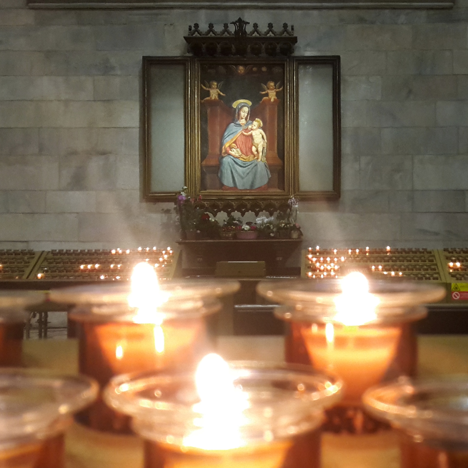 Mater Dei di cristal