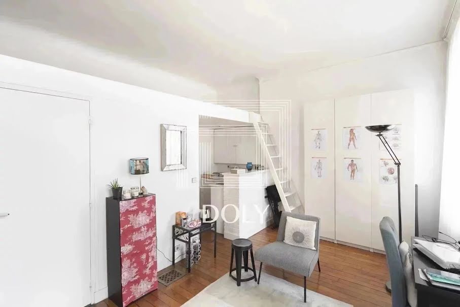 Vente appartement 1 pièce 23.3 m² à Neuilly-sur-Seine (92200), 246 000 €