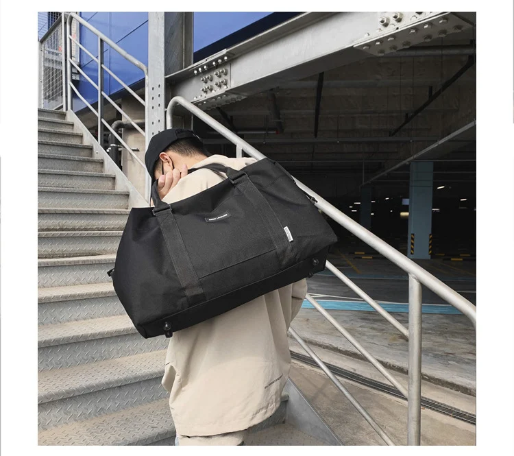 Sac à main léger, pliable, pour voyage, exercice et fitness. Facile à ranger, idéal pour transporter vos affaires de sport en déplacement.