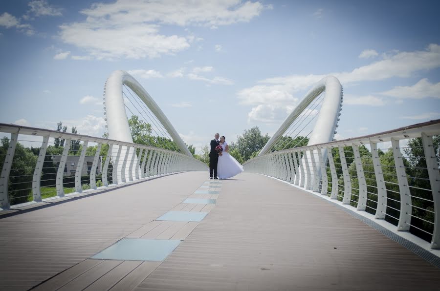 Fotografo di matrimoni Imre Magyar (imremagyar). Foto del 5 settembre 2017