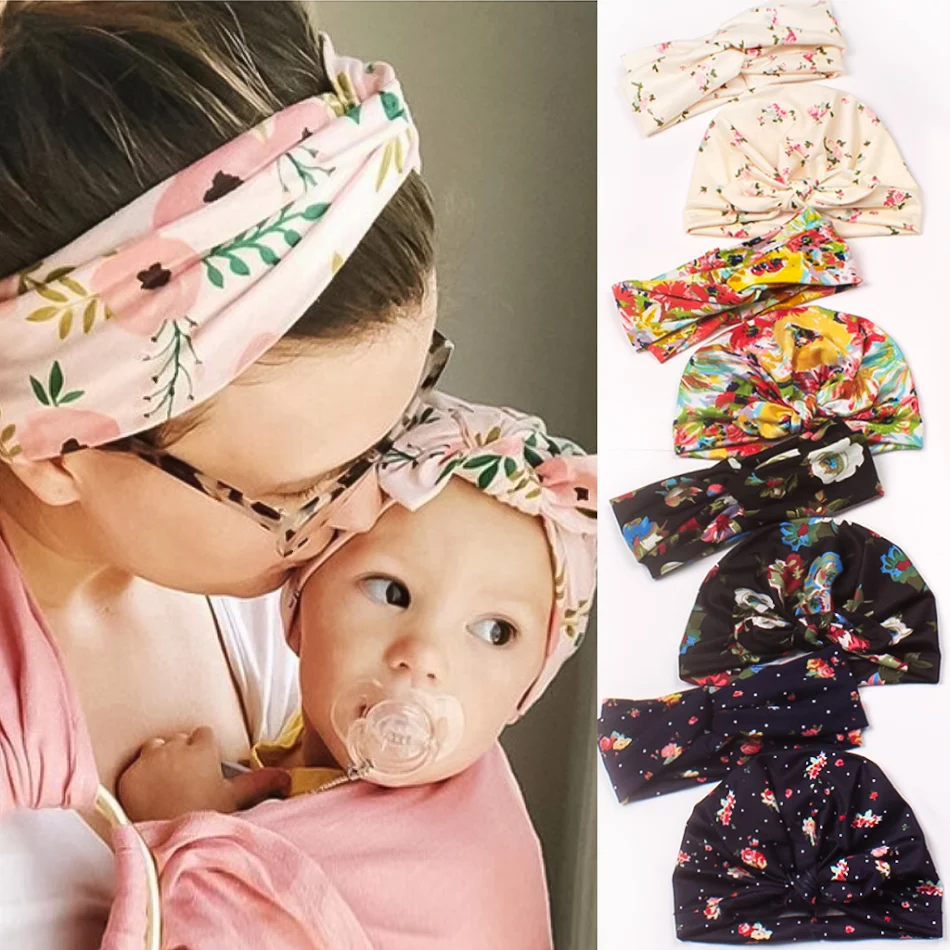 Faixa de Cabelo Cruzada Estampada Feminina. Conforto e Estilo para Seus Treinos, Yoga ou Dia a Dia. Absorve o Suor e Mantém o Cabelo no Lugar.