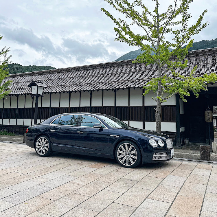 フライングスパーのイベント前にやること・DIY・車高調整・ベントレー・ベントレーフライングスパーに関するカスタム事例の投稿画像2枚目