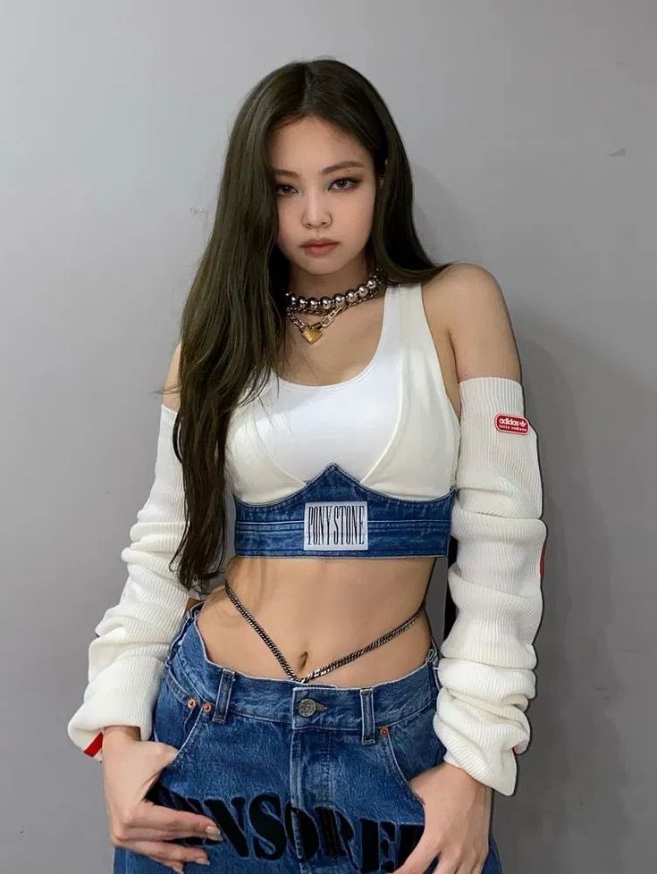 BLACKPINK's Jennie And Jessi Both Wore Sexy Bra Tops But Served Completely  Different Vibes - Koreaboo