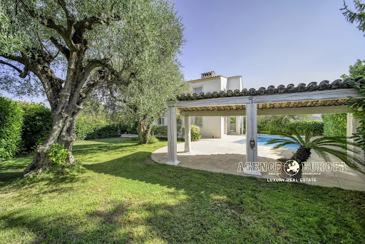 Villa avec piscine 3