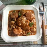 Country-Style Sausage and Beans was pinched from <a href="http://www.cooking.com/recipes-and-more/recipes/country-style-sausage-beans-recipe" target="_blank">www.cooking.com.</a>