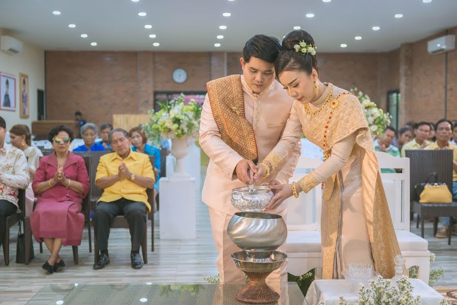 Hochzeitsfotograf Sappakorn Chamram (sappakorn). Foto vom 8. September 2020