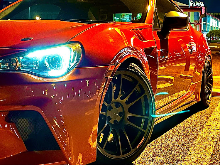 86のオレンジ86・86のある生活・ホイール交換・ENKEI GTC01RRに関するカスタム事例の投稿画像1枚目