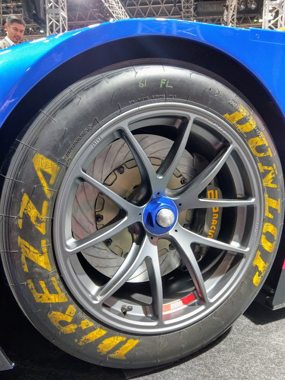 博多ライコネンさんが投稿した福岡モーターショー・SUBARU・ワイドボディ・レッドブル・EJ20に関するカスタム事例の投稿画像13枚目