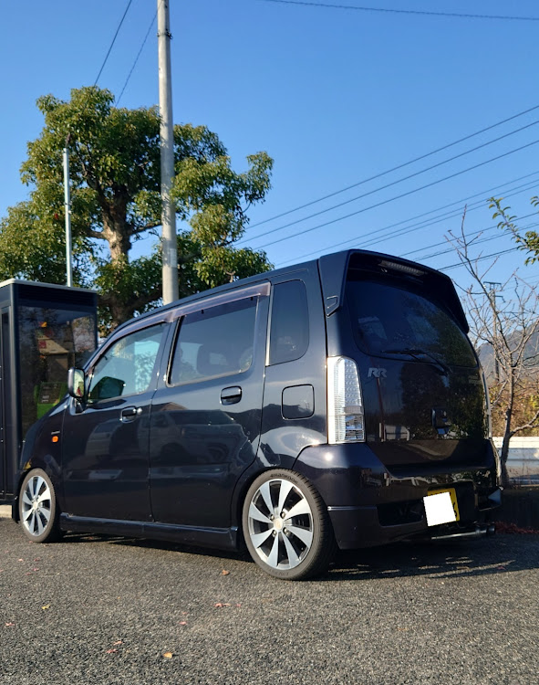 ワゴンRの愛車の好きな角度・ワゴンR・ワゴンR MC21・ホンダZ PA1・クリアテールに関するカスタム事例の投稿画像1枚目