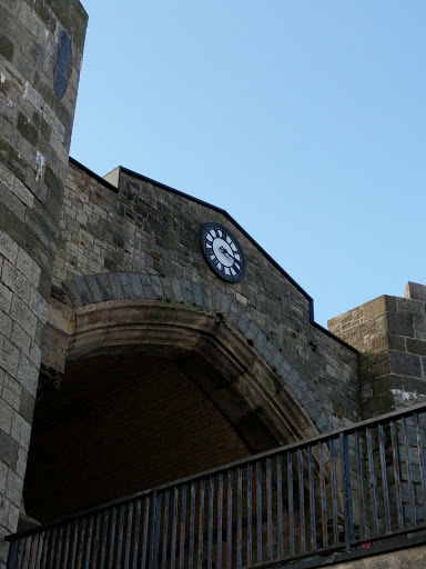 Archway Clock