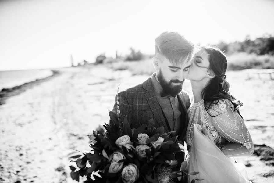 Fotógrafo de casamento Sergey Makarov (makaroffoto). Foto de 7 de outubro 2019