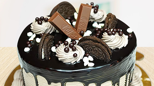 Eggless Oreo Cake