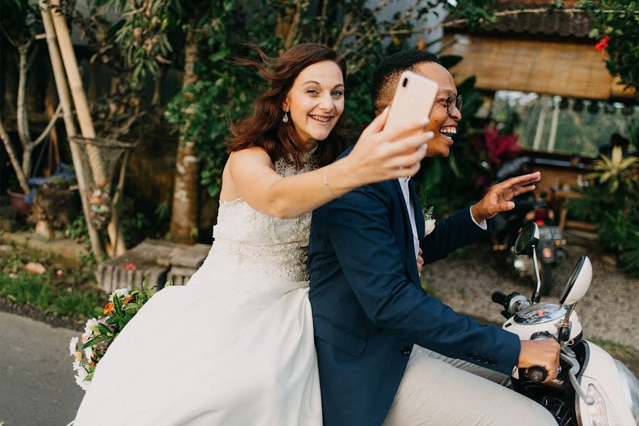 Fotografer pernikahan Wayan Parmana (agraphotobali). Foto tanggal 30 Juli 2020