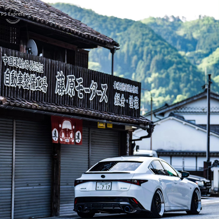 ISのレクサスis・ドライブ・bbs・エイムゲインに関するカスタム事例の投稿画像1枚目