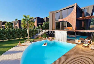 House with pool and terrace 13