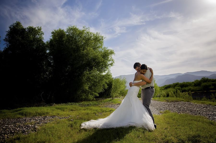 Fotografo di matrimoni Emilio Rivas (emiliorivas). Foto del 16 maggio 2016