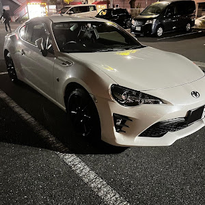 86 ZN6