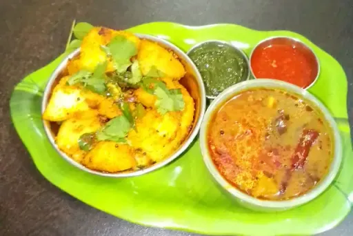 Masala Idli [4 Pieces]