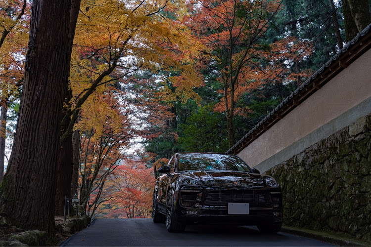 マカンの紅葉・佛通寺・ディフェンダー・夜明け・ランドローバーに関するカスタム事例の投稿画像8枚目
