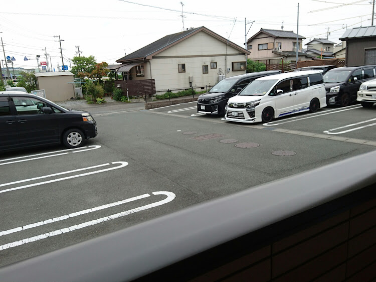 ヴォクシーのあやぱぱさんが投稿したカスタム事例の投稿画像1枚目