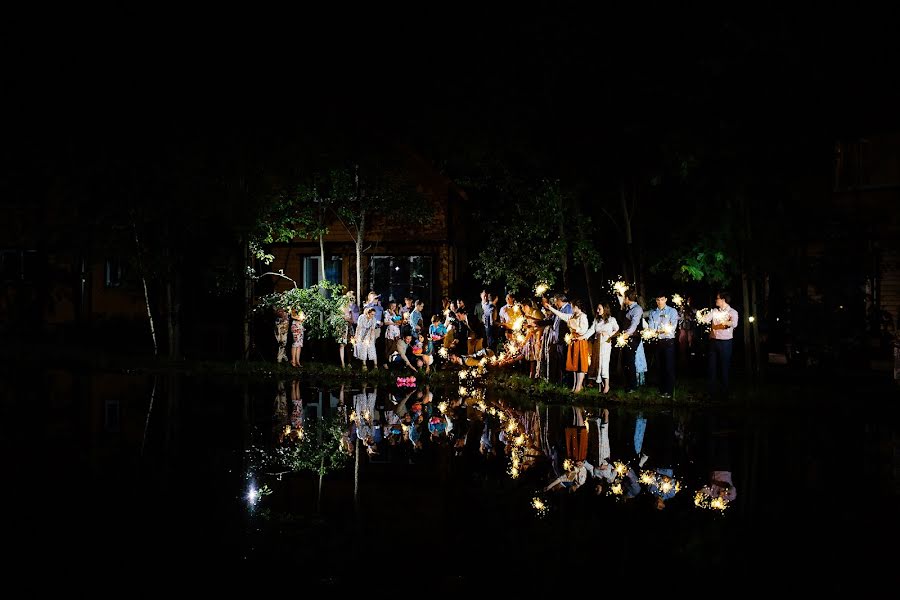 Fotografo di matrimoni Slava Semenov (ctapocta). Foto del 6 giugno 2016