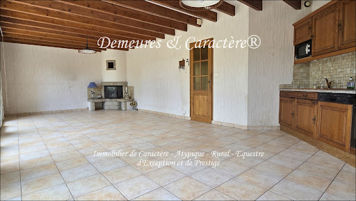 Seaside villa with terrace 5