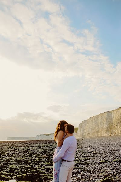 Nhiếp ảnh gia ảnh cưới Natalya Smolnikova (bysmophoto). Ảnh của 29 tháng 6 2019
