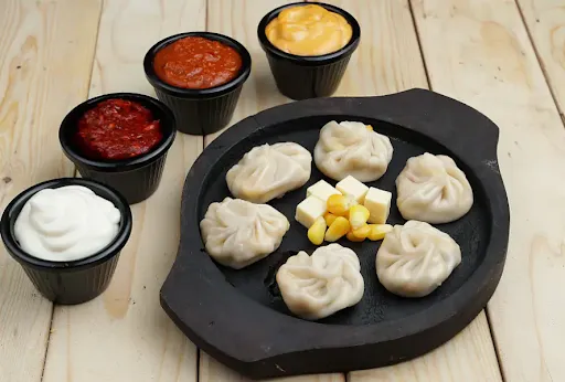 Corn & Cheese Steamed Momos (6 Pcs)