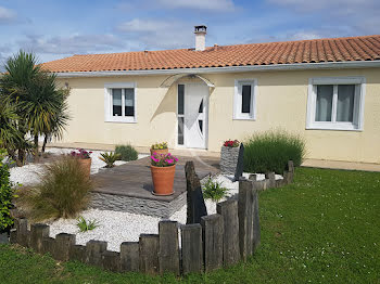 maison à Loire-les-Marais (17)