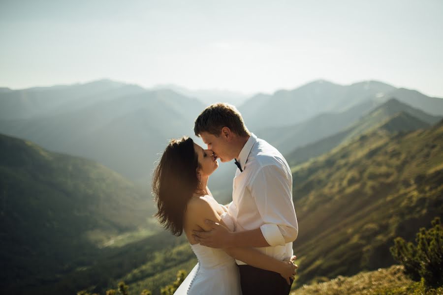 Fotógrafo de bodas Monika Dobosz-Sułkowska (justmarriedpola). Foto del 3 de julio 2015