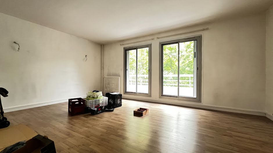 Location  appartement 3 pièces 65.02 m² à Montreuil (93100), 1 311 €