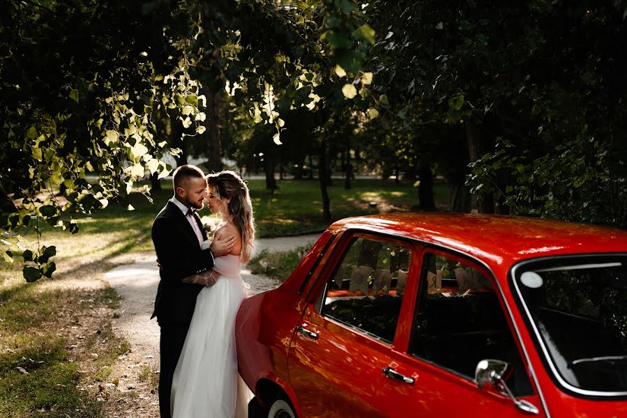 Wedding photographer Călin Scheau (scheaucalin). Photo of 19 December 2023