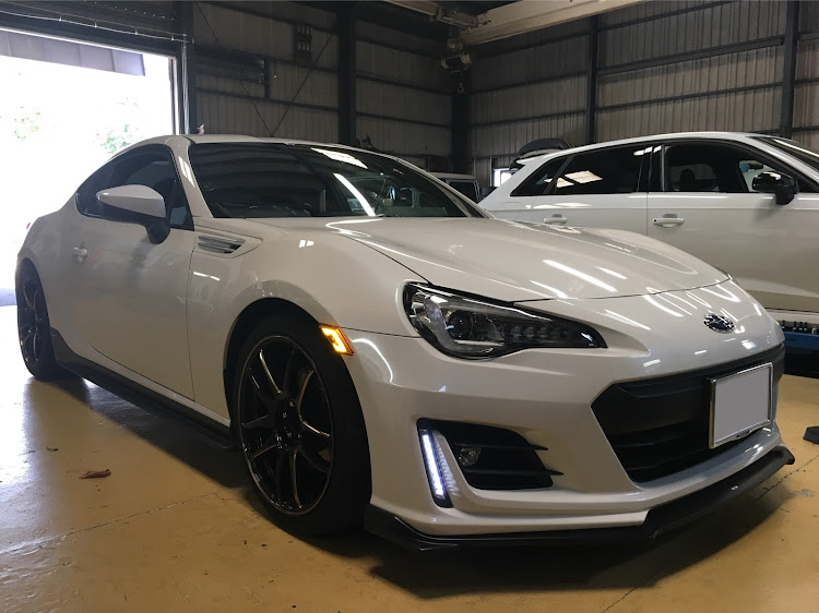 BRZのAVEST・サイドマーカー・86に関するカスタム事例の投稿画像1枚目