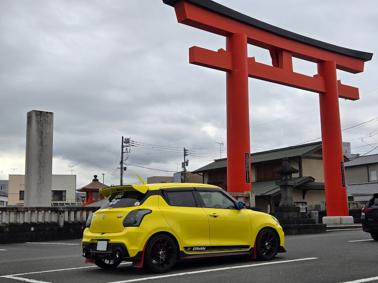 スイフトスポーツの御朱印巡り・富士山とコラボに関するカスタム事例の投稿画像2枚目