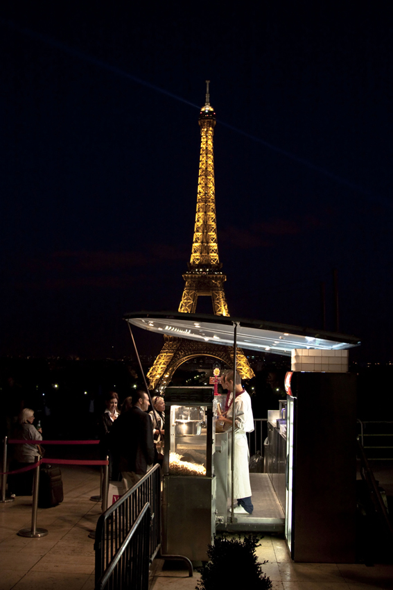 Paris la nuit di pupaz