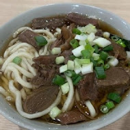 建宏牛肉麵