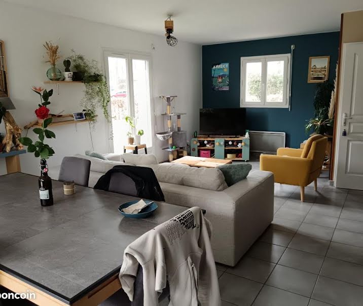 Location  maison 4 pièces 92 m² à Harcanville (76560), 730 €