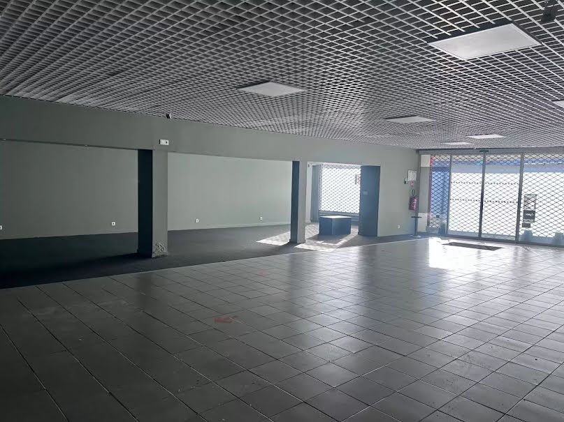 Vente locaux professionnels  440 m² à Salies-de-bearn (64270), 260 000 €