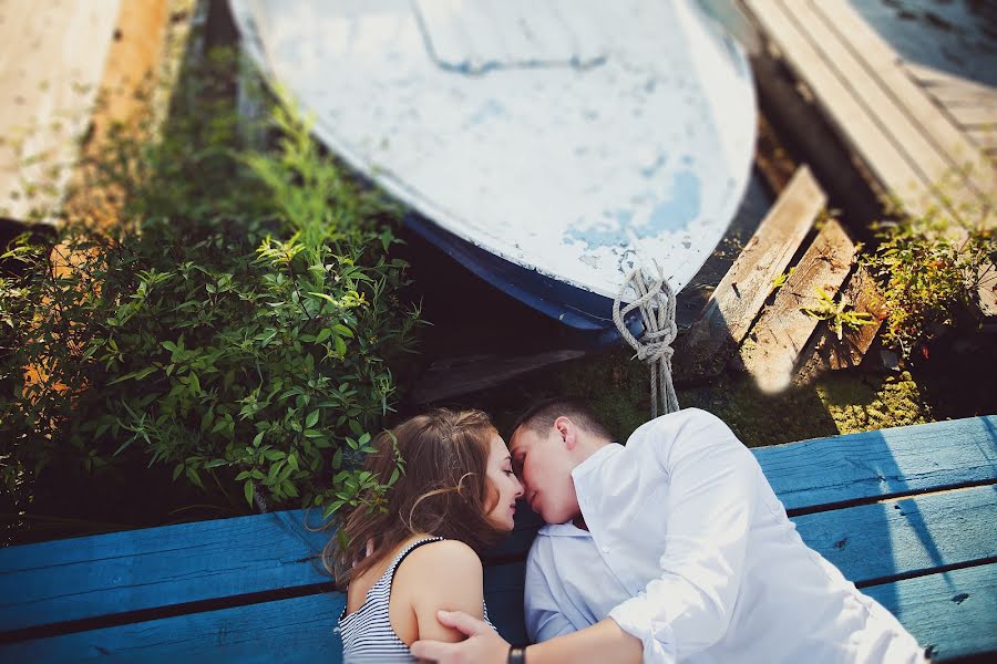 Fotógrafo de casamento Anastasiya Kulikova (ll-foto). Foto de 1 de outubro 2015