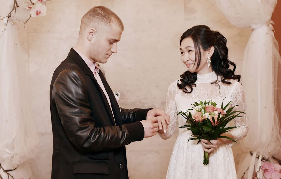 Wedding photographer Evgeniy Svarovskikh (evgensw). Photo of 19 April 2018