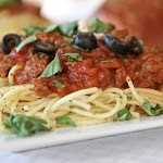 Homemade Spaghetti Sauce was pinched from <a href="http://divascancook.com/homemade-spaghetti-sauce-recipe-easy/" target="_blank">divascancook.com.</a>